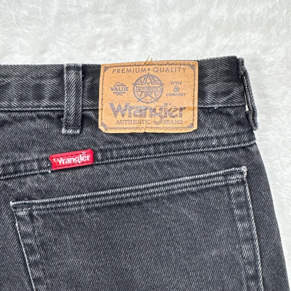 Wrangler Jeans Mens Black Authentic Straight Leg Made in USA Denim